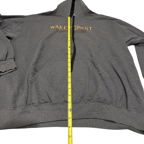 Men’s Dark Gray Wake Forest Demon Deacons Hooded Sweatshirt - Picture 4 of 5